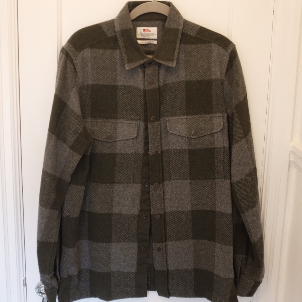 Fjallraven Canada Shirt Size M Olive/Black